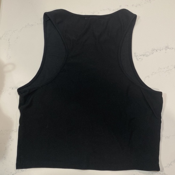 Super soft Basic black crop tank top - Picture 6 of 6